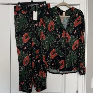 Smash + Tess X The Bird’s Papaya Special Edition set Top S/Bottoms M NWT